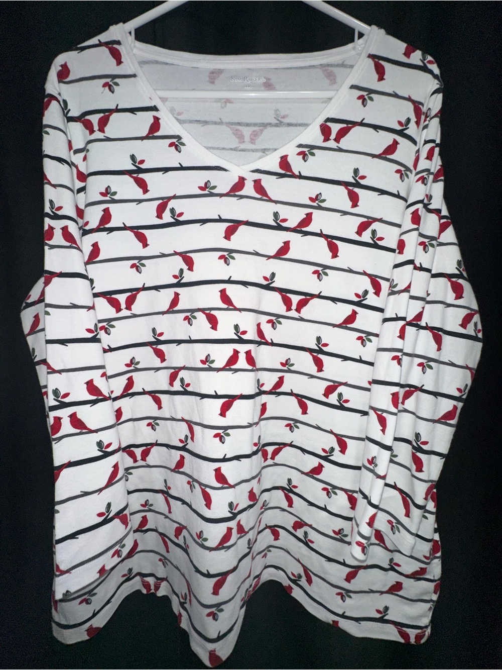Kim Rogers White 3/4 Sleeve V-Neck Top with Winter Cardinals Stripe Print